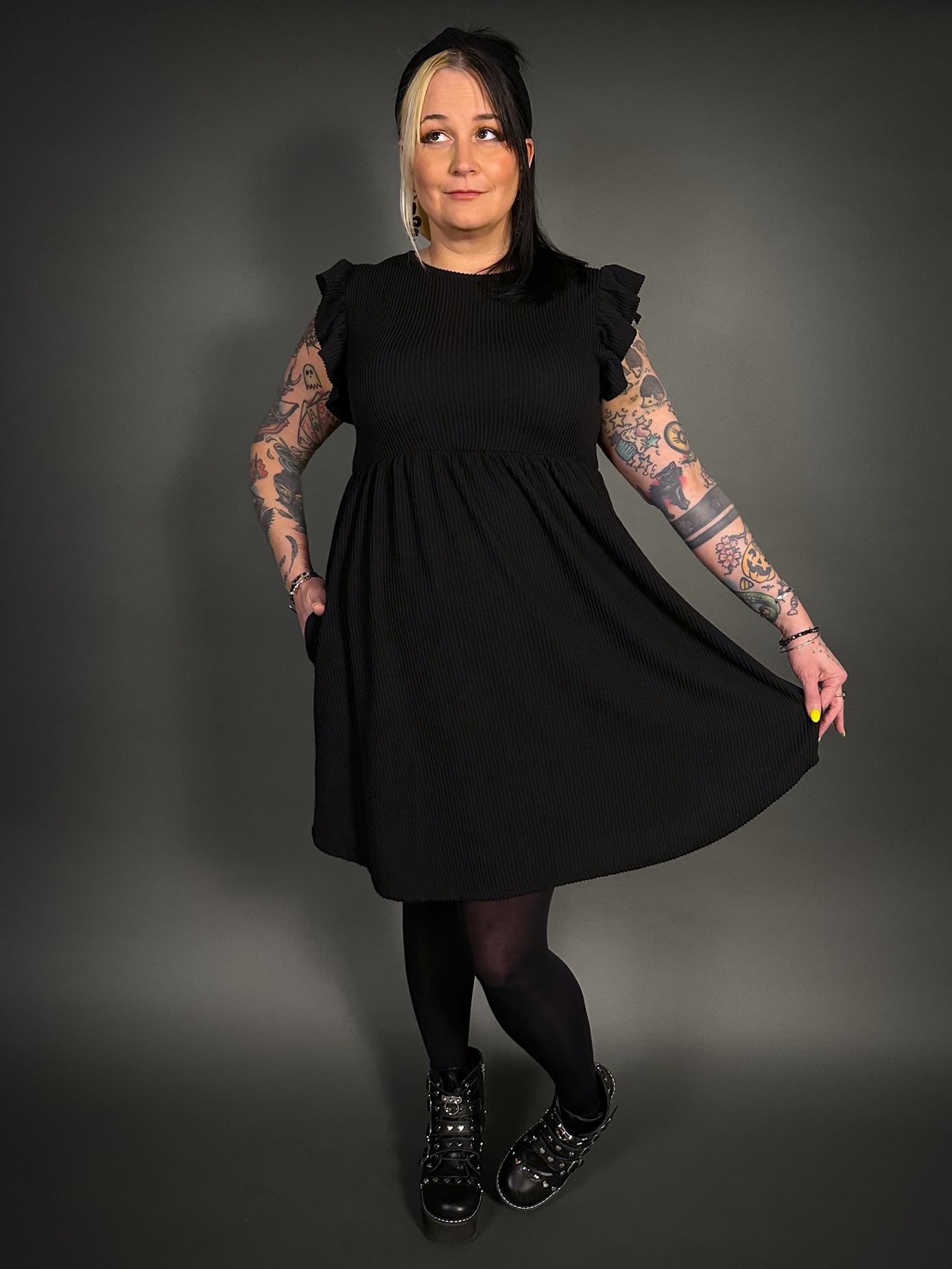 Butterfly Short Sleeve Ribbed Babydoll Dress with Pockets in Black M 10/12 / Black Butterfly Short Sleeve Ribbed Babydoll Dress with Pockets in Black M 10/12 / Black