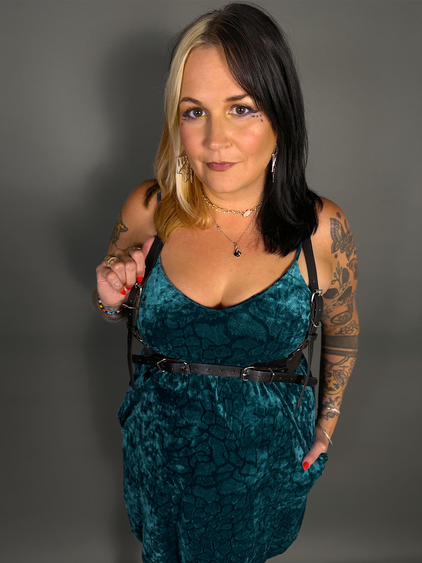 Outfit Set - Animal Ember Velvet Mini Dress in Teal  & Classic Black Harness Belt