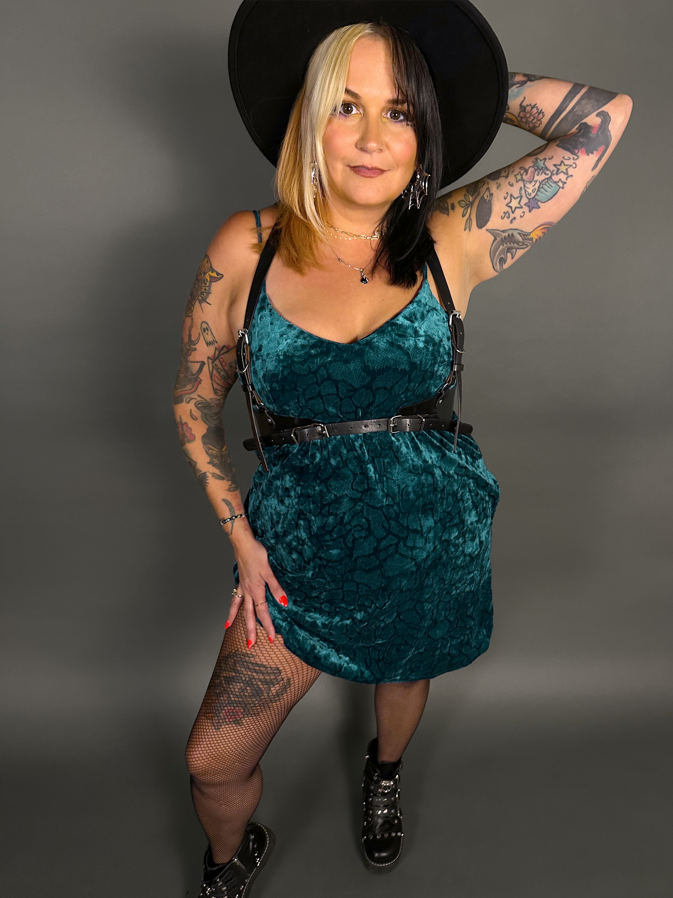 Outfit Set - Animal Ember Velvet Mini Dress in Teal  & Classic Black Harness Belt