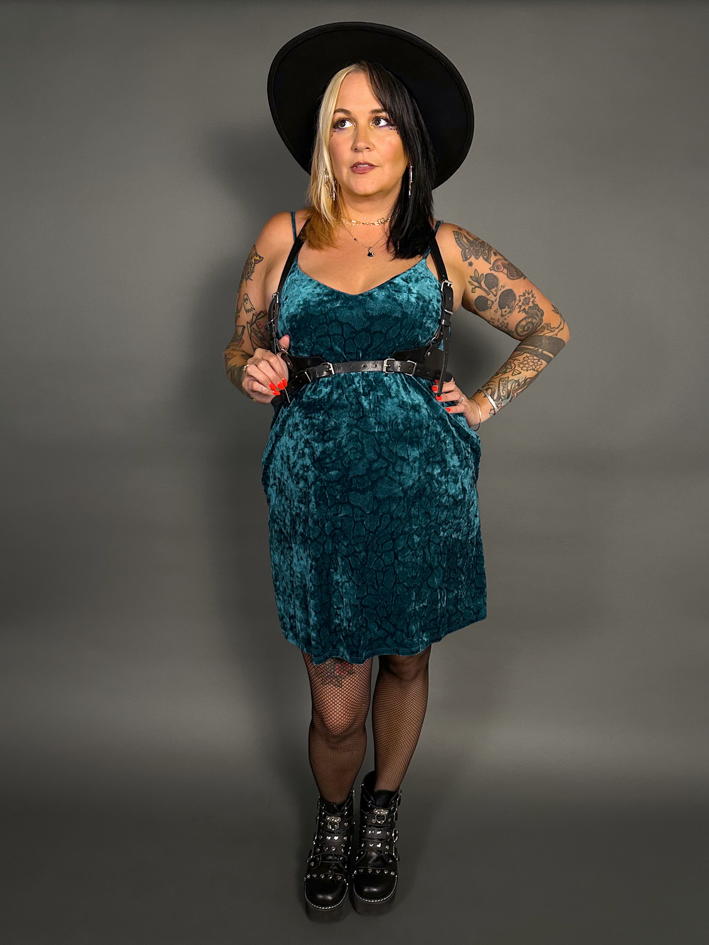 Outfit Set - Animal Ember Velvet Mini Dress in Teal  & Classic Black Harness Belt