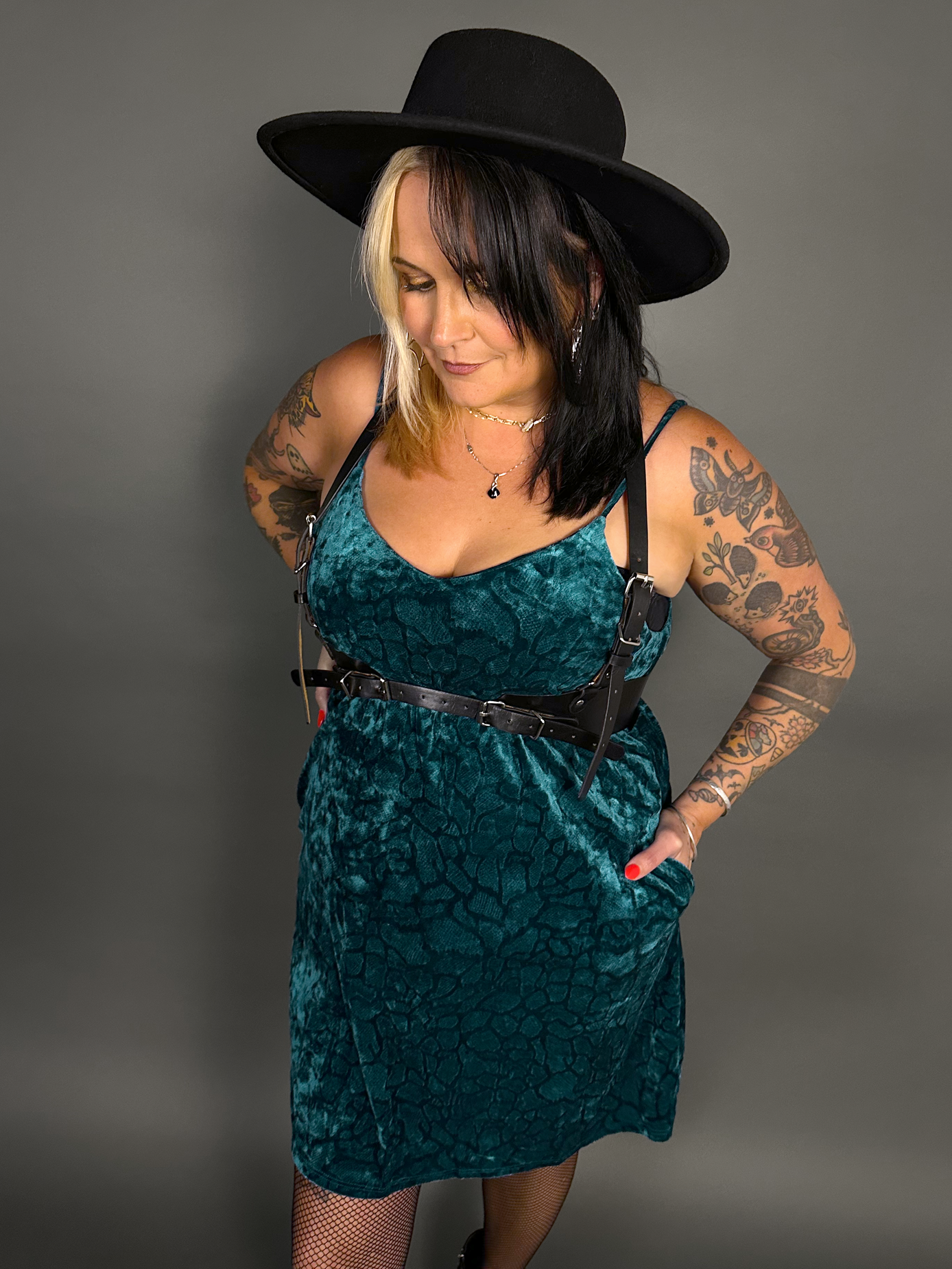Outfit Set - Animal Ember Velvet Mini Dress in Teal  & Classic Black Harness Belt