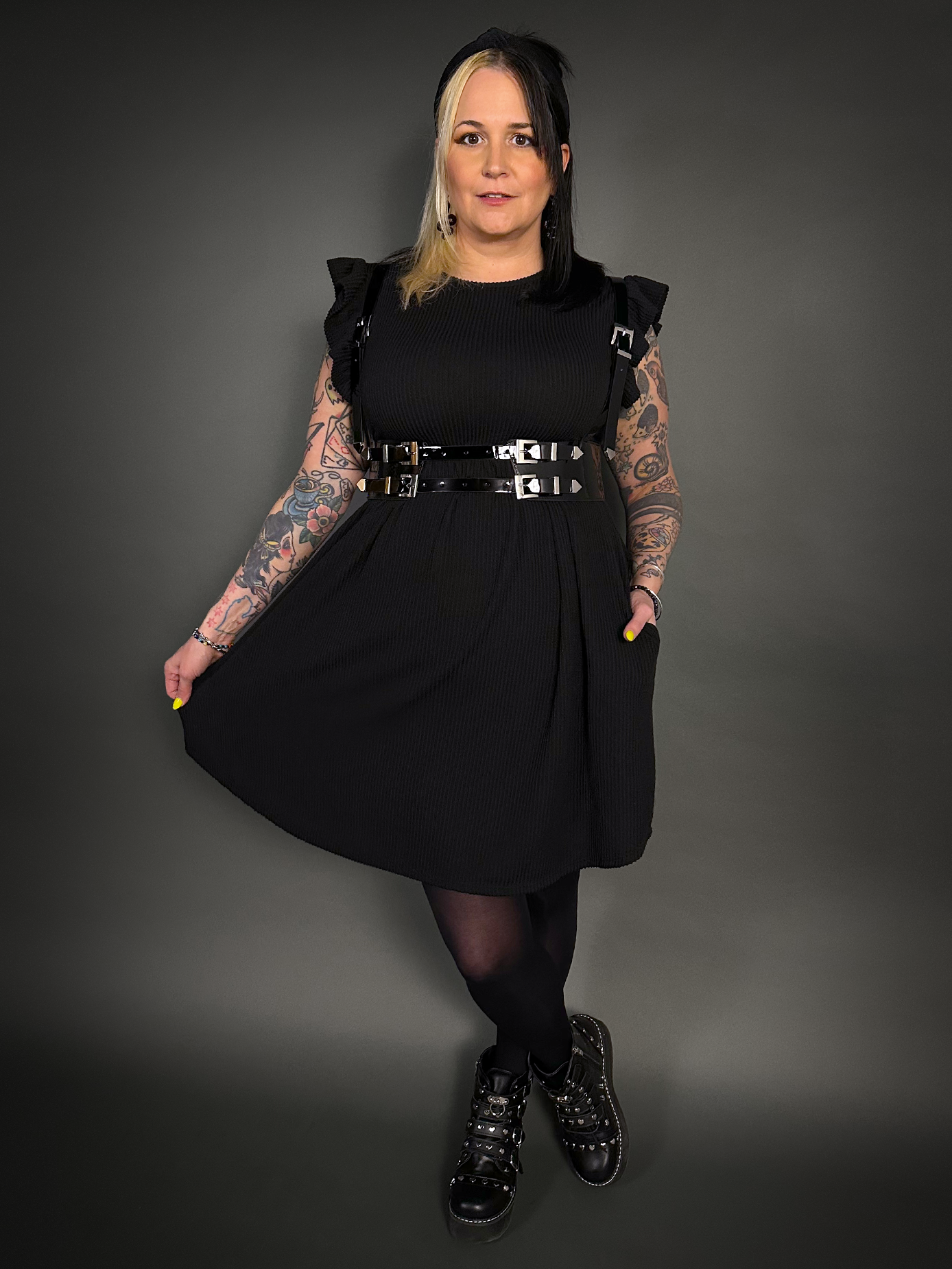 Outfit Set - Butterfly Short Sleeve Ribbed Babydoll Dress & Patent PU Leather Harness Belt