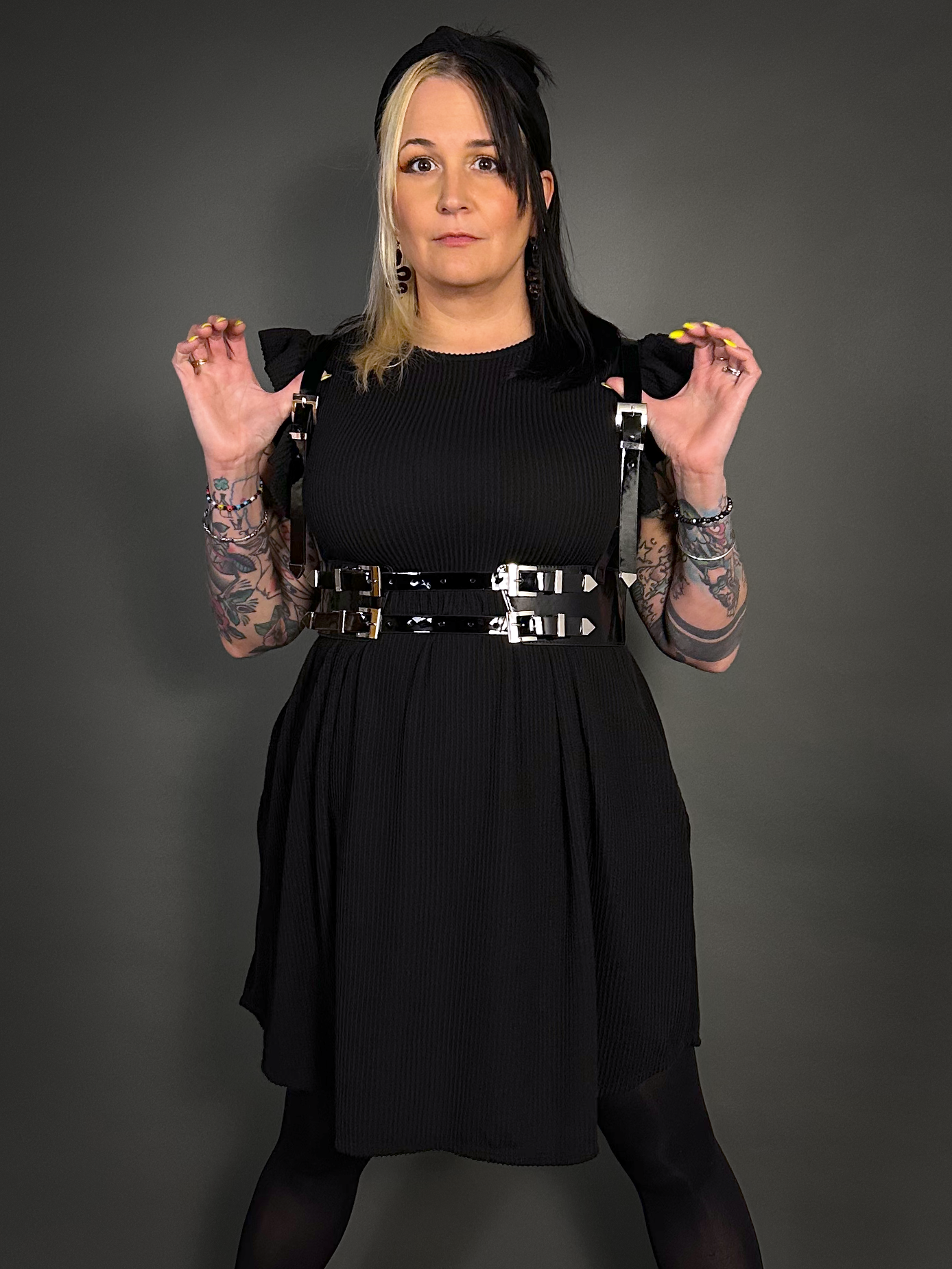 Outfit Set - Butterfly Short Sleeve Ribbed Babydoll Dress & Patent PU Leather Harness Belt