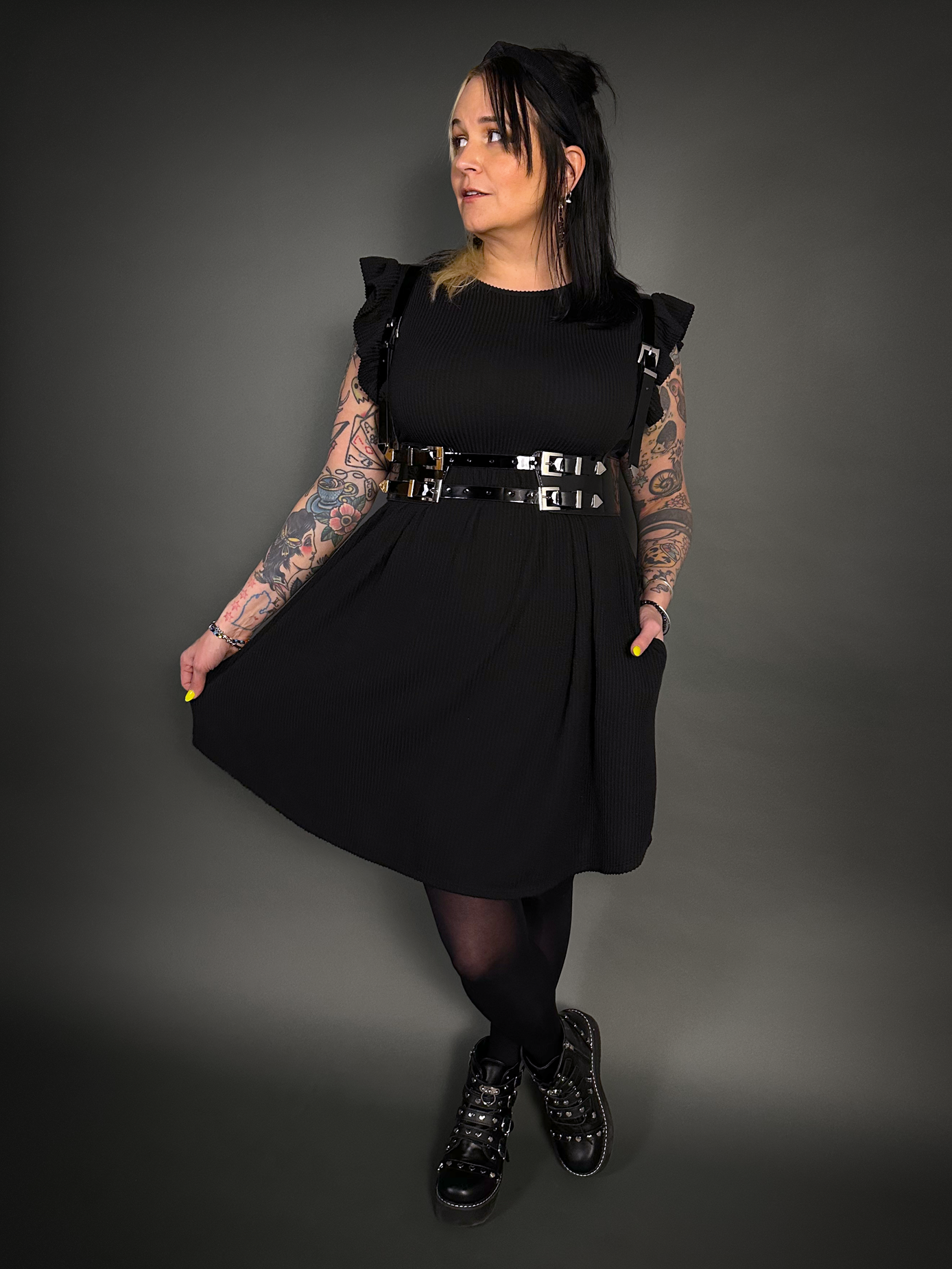 Outfit Set - Butterfly Short Sleeve Ribbed Babydoll Dress & Patent PU Leather Harness Belt