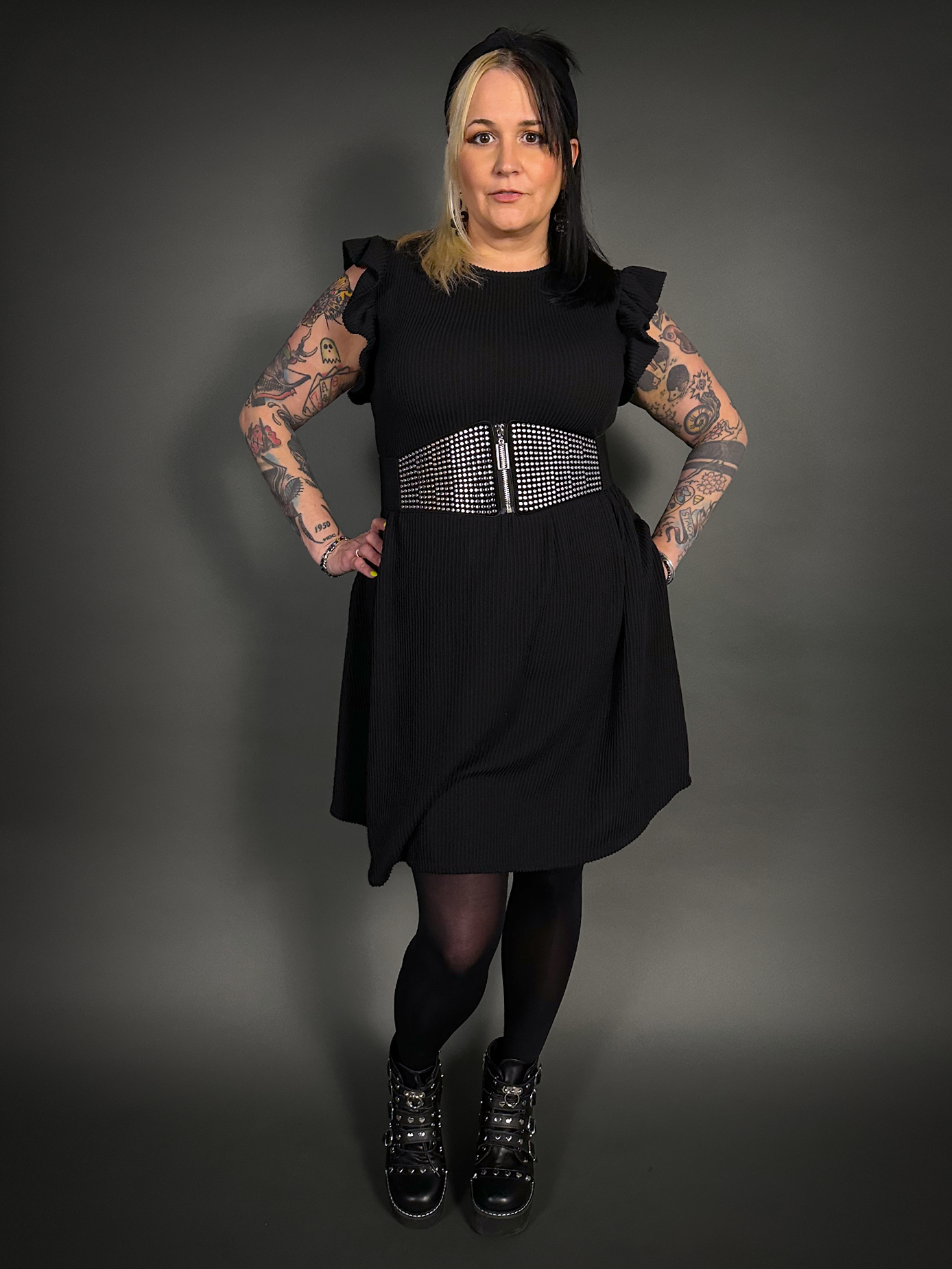 Outfit Set - Butterfly Short Sleeve Ribbed Babydoll Dress & Round Studs Zip-up Corset Belt
