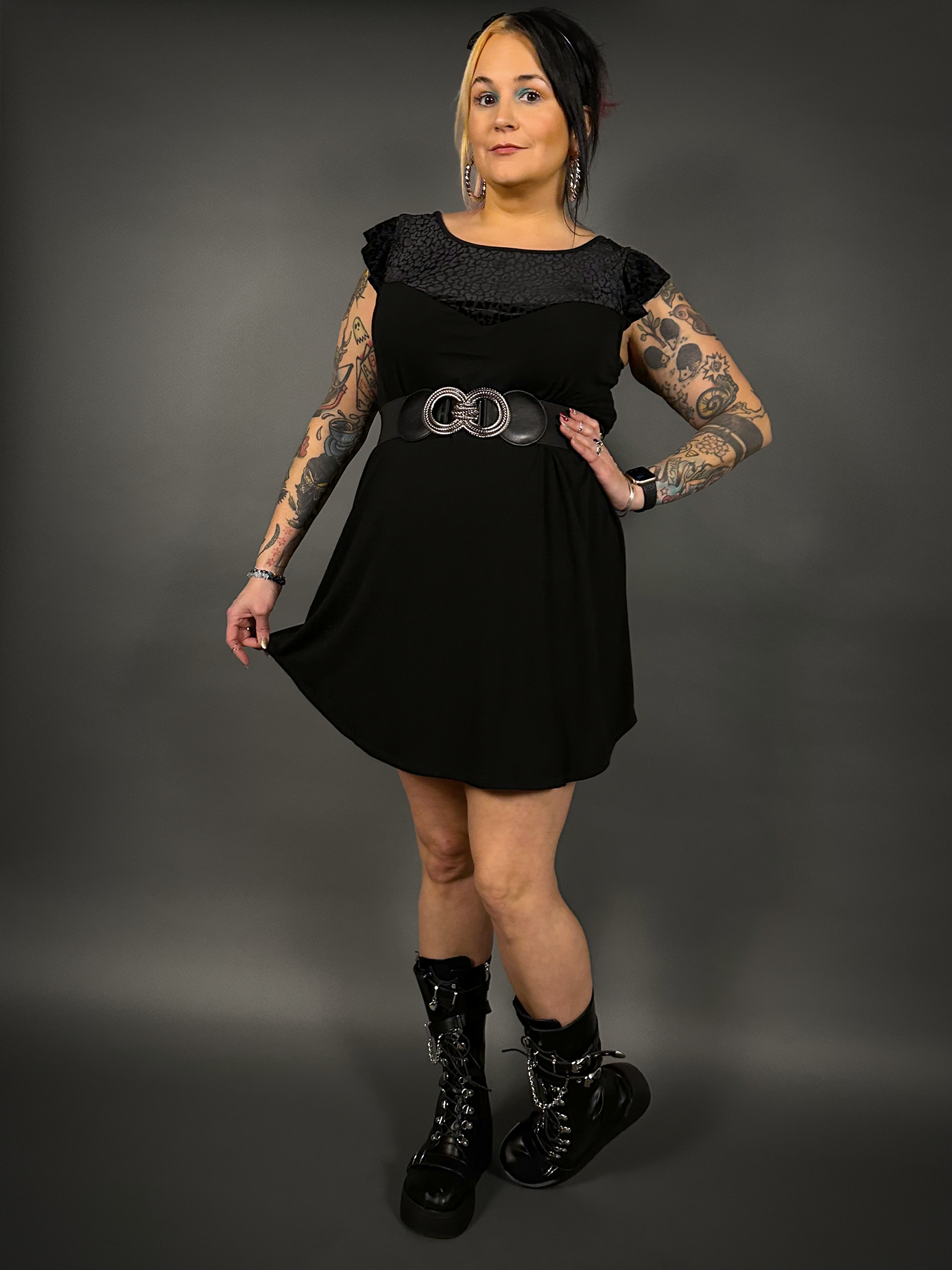 Outfit Set - Flutter Sleeve Animal Print Dress in Black & Double Ring Rope Design Corset Belt