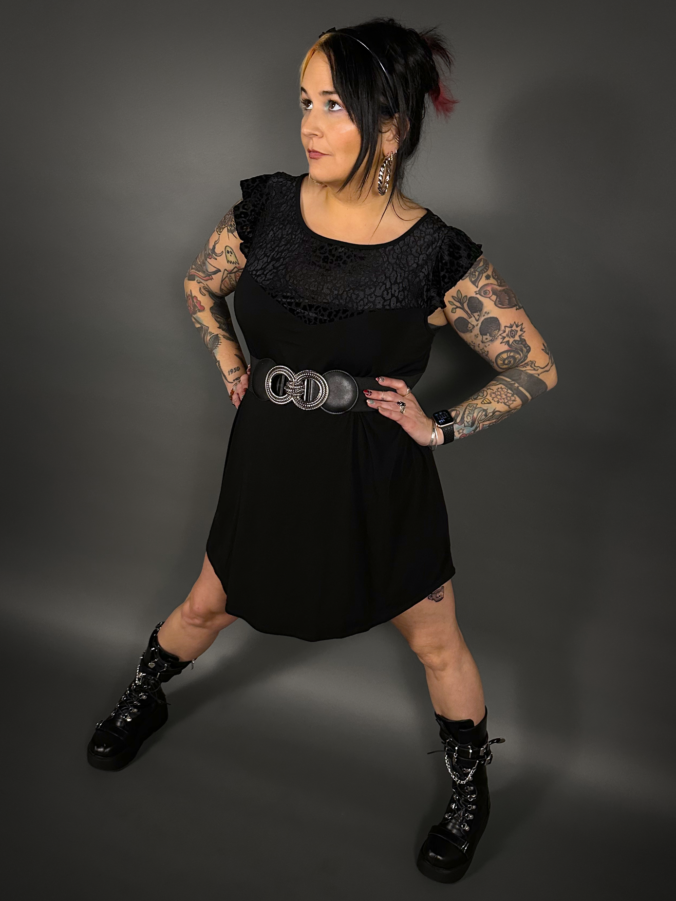 Outfit Set - Flutter Sleeve Animal Print Dress in Black & Double Ring Rope Design Corset Belt