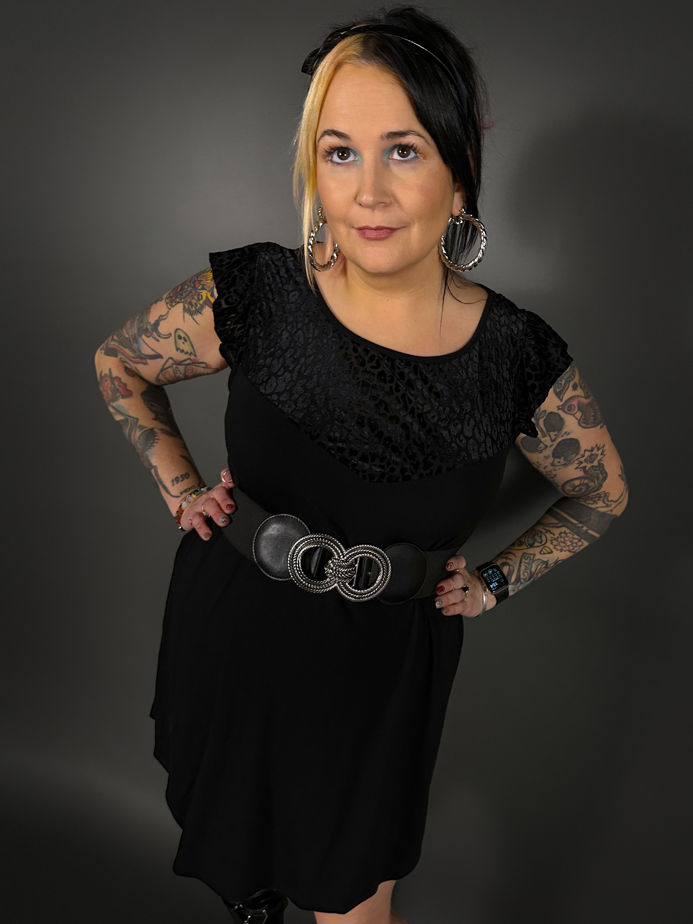 Outfit Set - Flutter Sleeve Animal Print Dress in Black & Double Ring Rope Design Corset Belt