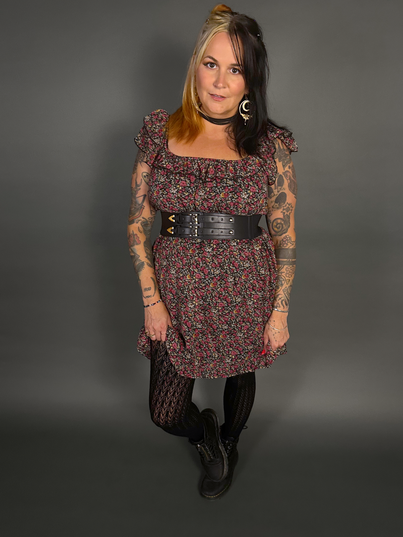 Outfit Set - Lined Ruffled Square Neck Floral Print Babydoll Dress & Two Buckle Corset Belt