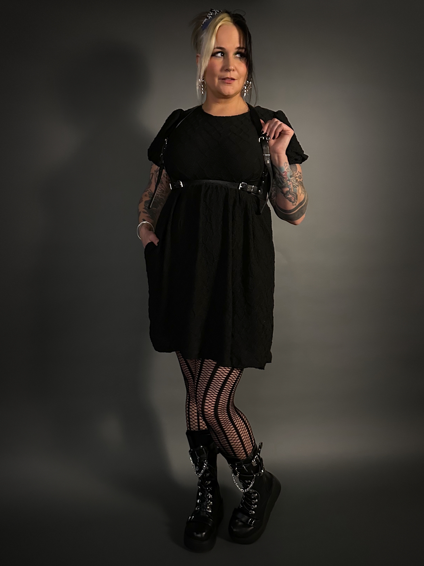 Outfit Set - Puff Sleeve Empire Waist Mini Dress with Pockets & Black Shoulder Harness Belt