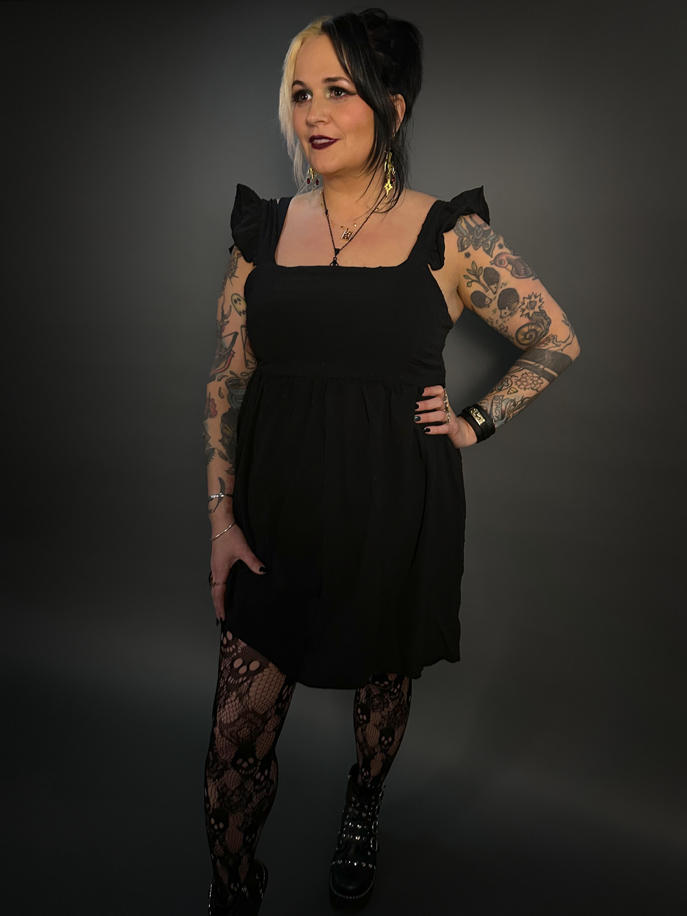 Outfit Set - Ruffled Wing Sleeves Swiss Dot Dress with Pockets with Rose & Skull Tights Media 1 of 11