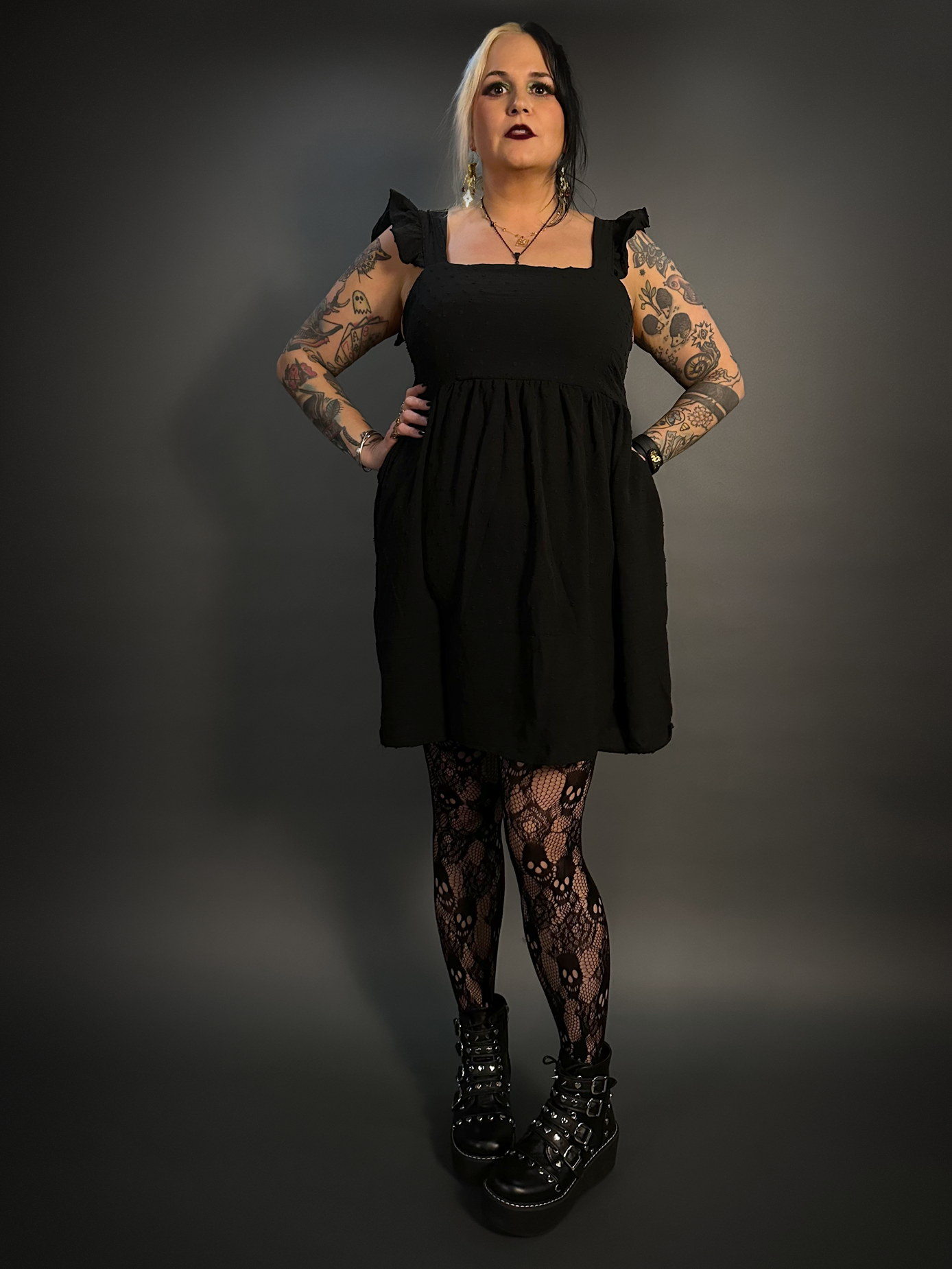 Outfit Set - Ruffled Wing Sleeves Swiss Dot Dress with Pockets with Rose & Skull Tights Media 1 of 11