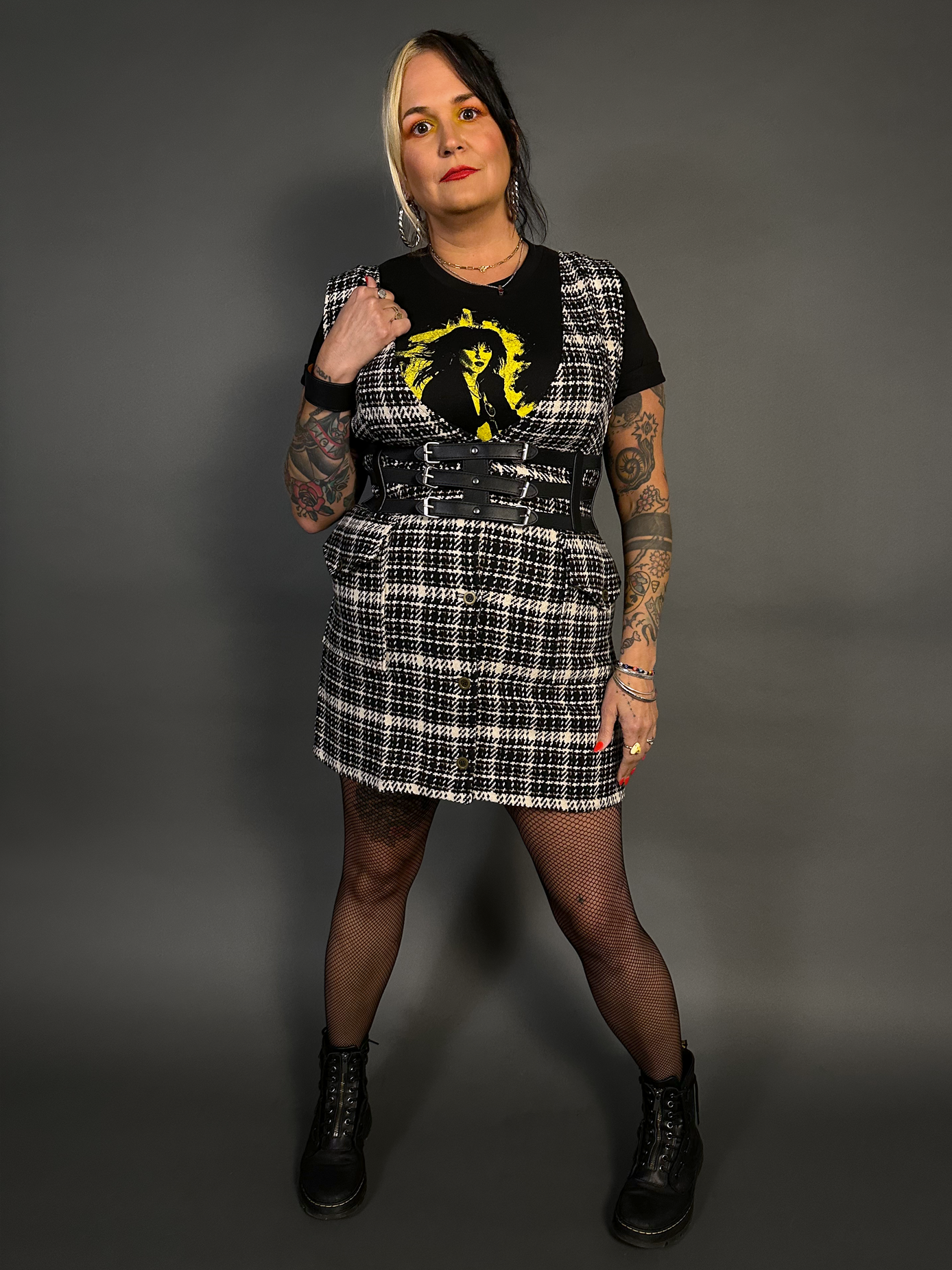 Outfit Set - Tweed Plaid Overall Mini Dress in Black/White & Three Buckle Corset Belt M / Regular - Fits approximately S-XL (30"-40" Underbust/Waist) Outfit Set - Tweed Plaid Overall Mini Dress in Black/White & Three Buckle Corset Belt M / Regular - Fits approximately S-XL (30"-40" Underbust/Waist)