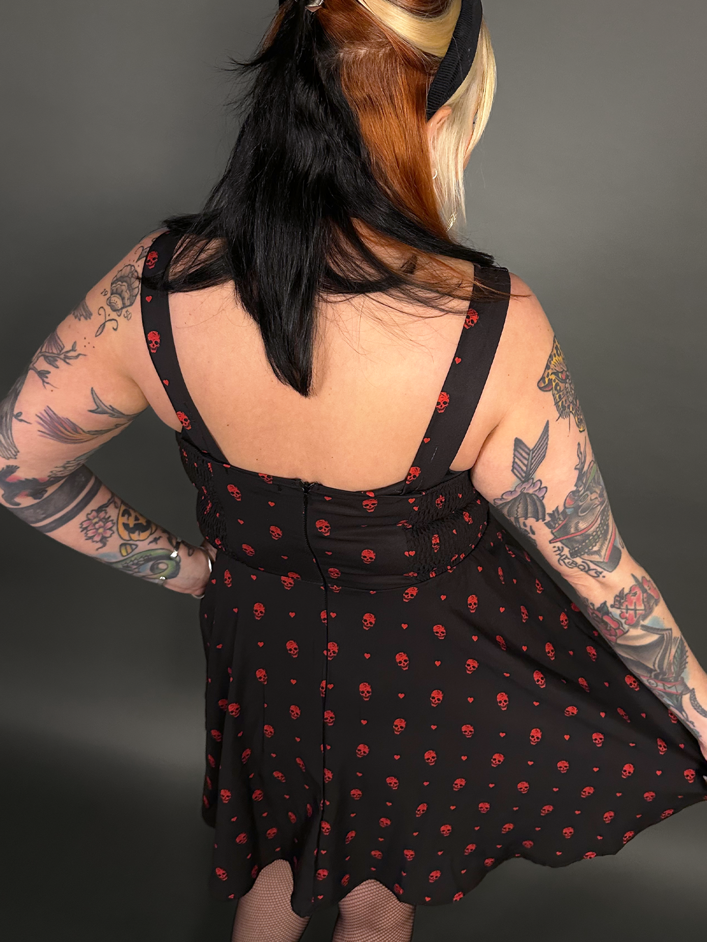 Outfit Set - Tommyrot "Hearts & Skulls" Sleeveless Mini Swing Dress & Fishnet Tights by Pamela Mann
