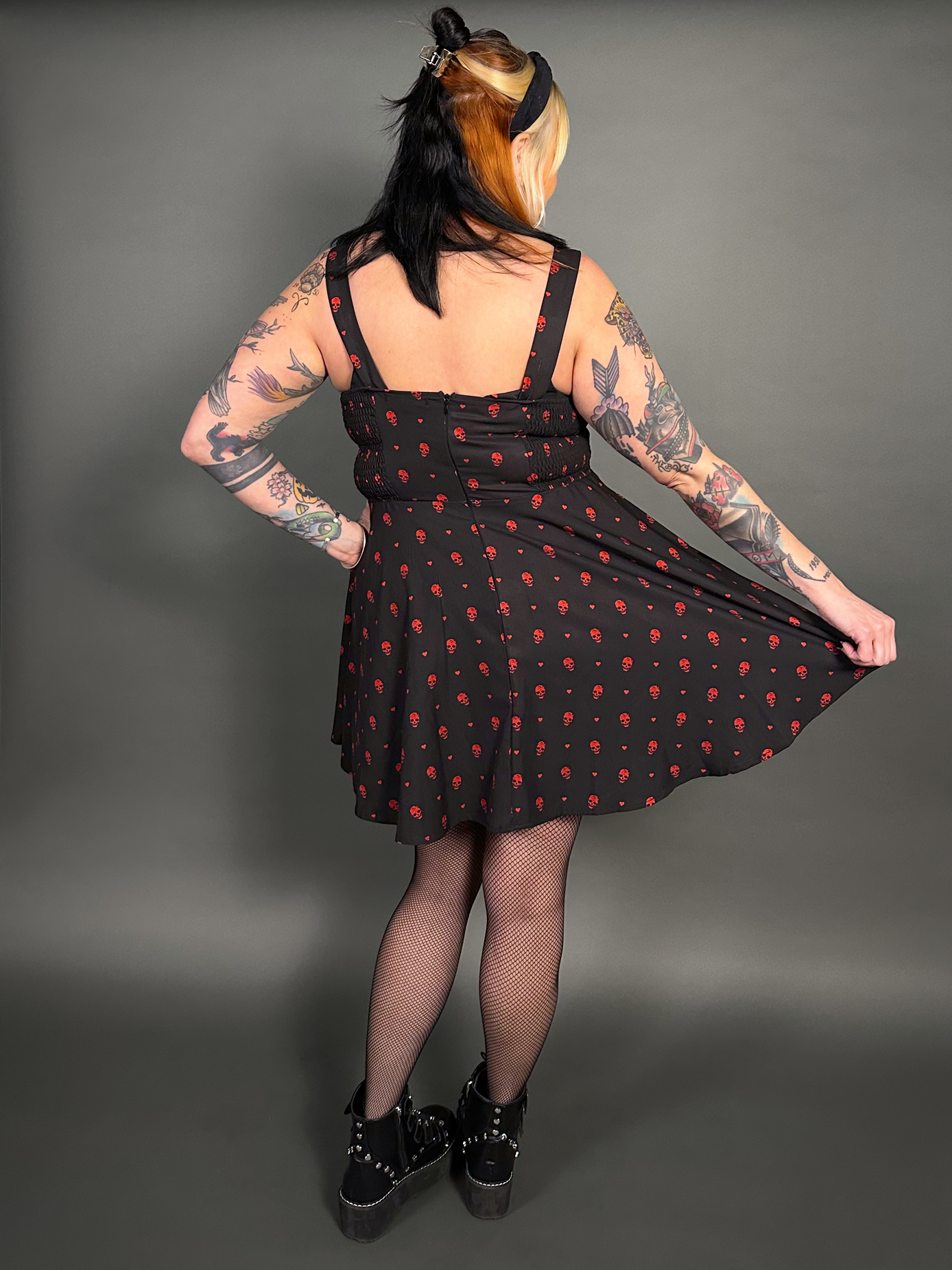 Outfit Set - Tommyrot "Hearts & Skulls" Sleeveless Mini Swing Dress & Fishnet Tights by Pamela Mann