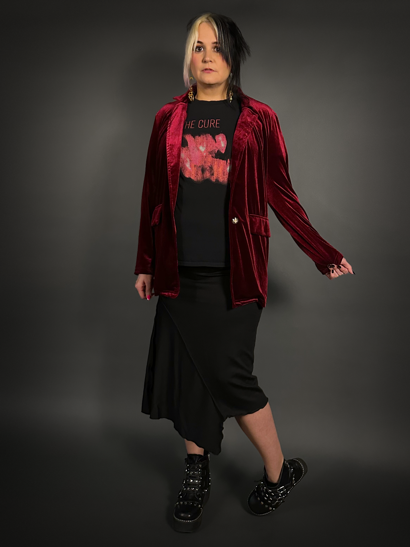 Outfit Set - Asymmetrical Midi Skirt in Black & Vintage Style Velvet Blazer in Burgundy