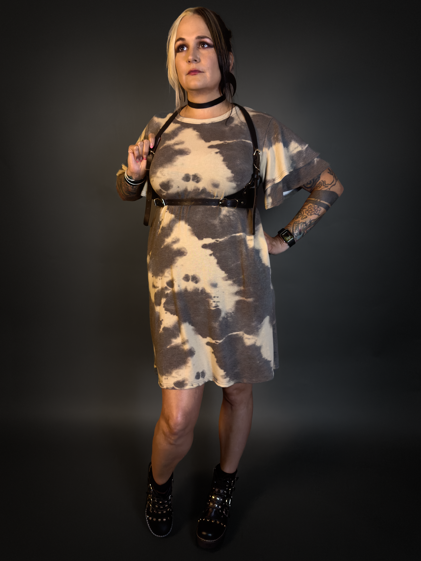 Outfit Set - Charcoal Ruffled Sleeve Tie Dye Pocket Dress & Shoulder Harness Belt Punk Style