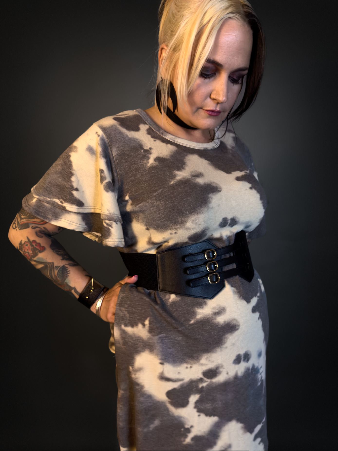 Outfit Set - Charcoal Ruffled Sleeve Tie Dye Pocket Dress & Three Buckle Corset Belt Goth Style