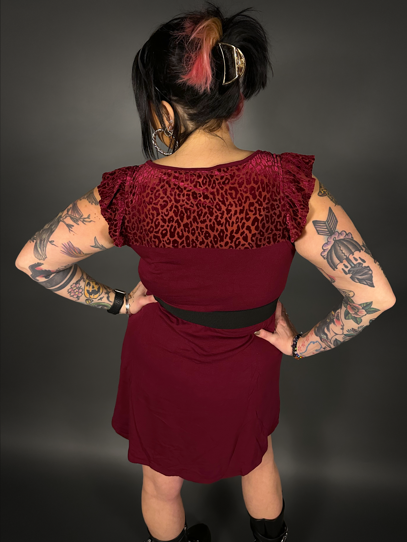 Outfit Set - Flutter Sleeve Animal Print Dress in Wine Red & Double Ring Rope Design Corset Belt