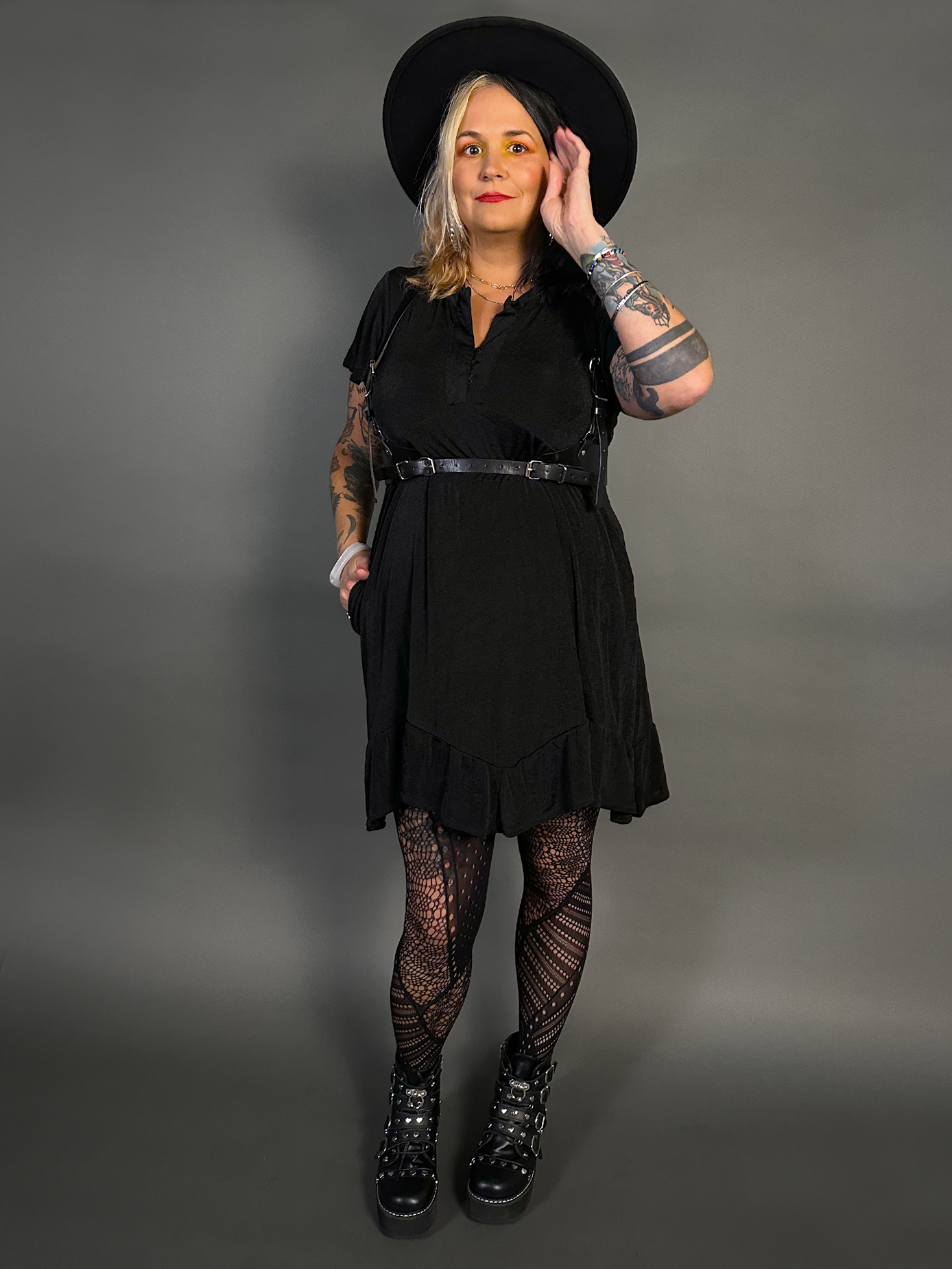 Outfit Set - Ruffled Flare Hem Babydoll Dress in Black & Classic Black Harness Belt