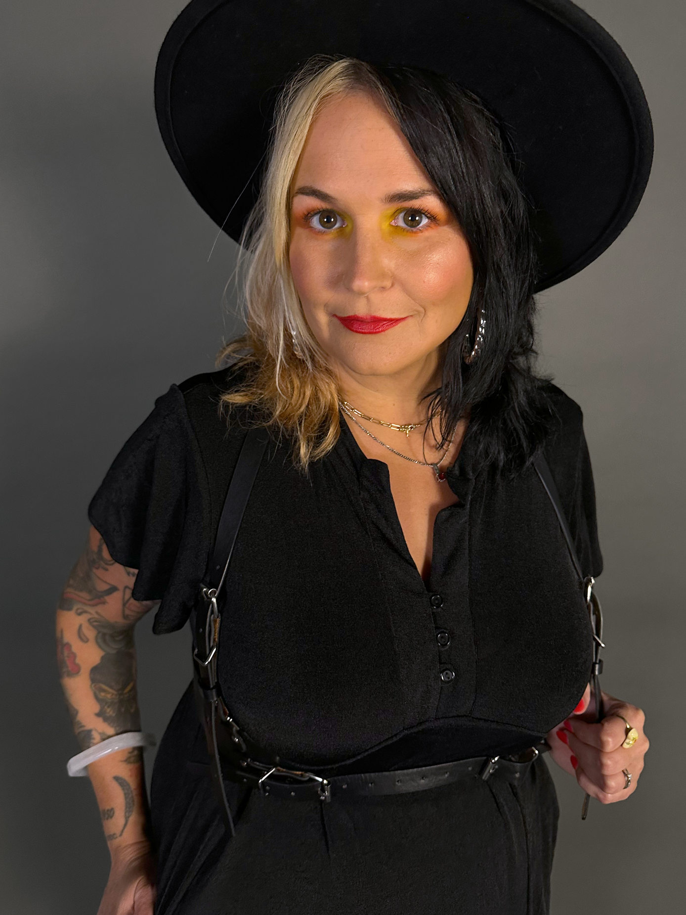 Outfit Set - Ruffled Flare Hem Babydoll Dress in Black & Classic Black Harness Belt