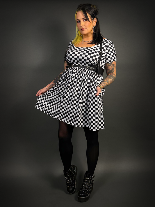 Outfit Set - Tommyrot Checkered Short Sleeve Skater Dress & Classic Black Shoulder Harness Belt