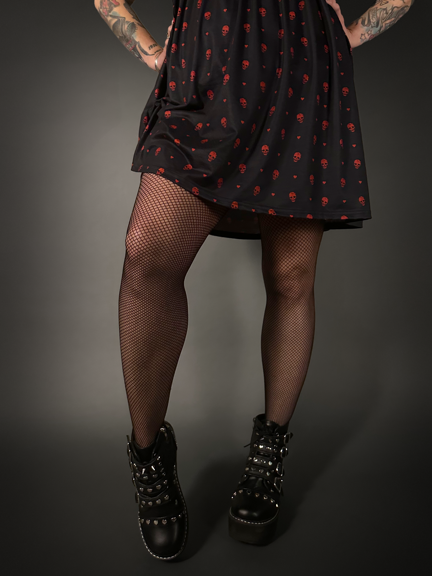 Outfit Set - Tommyrot "Hearts & Skulls" Skater Dress & Fishnet Tights by Pamela Mann