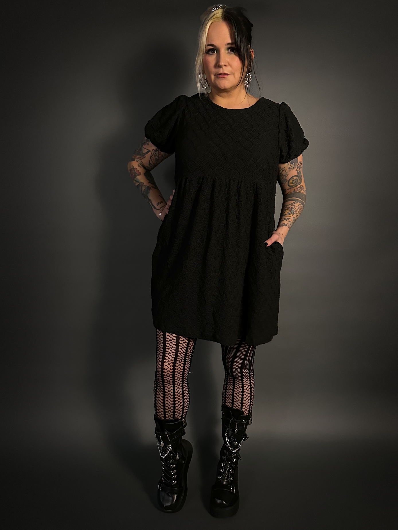 Puff Sleeve Empire Waist Smocked Jacquard Knit Mini Dress with Pockets M (6/8) / Black Puff Sleeve Empire Waist Smocked Jacquard Knit Mini Dress with Pockets M (6/8) / Black