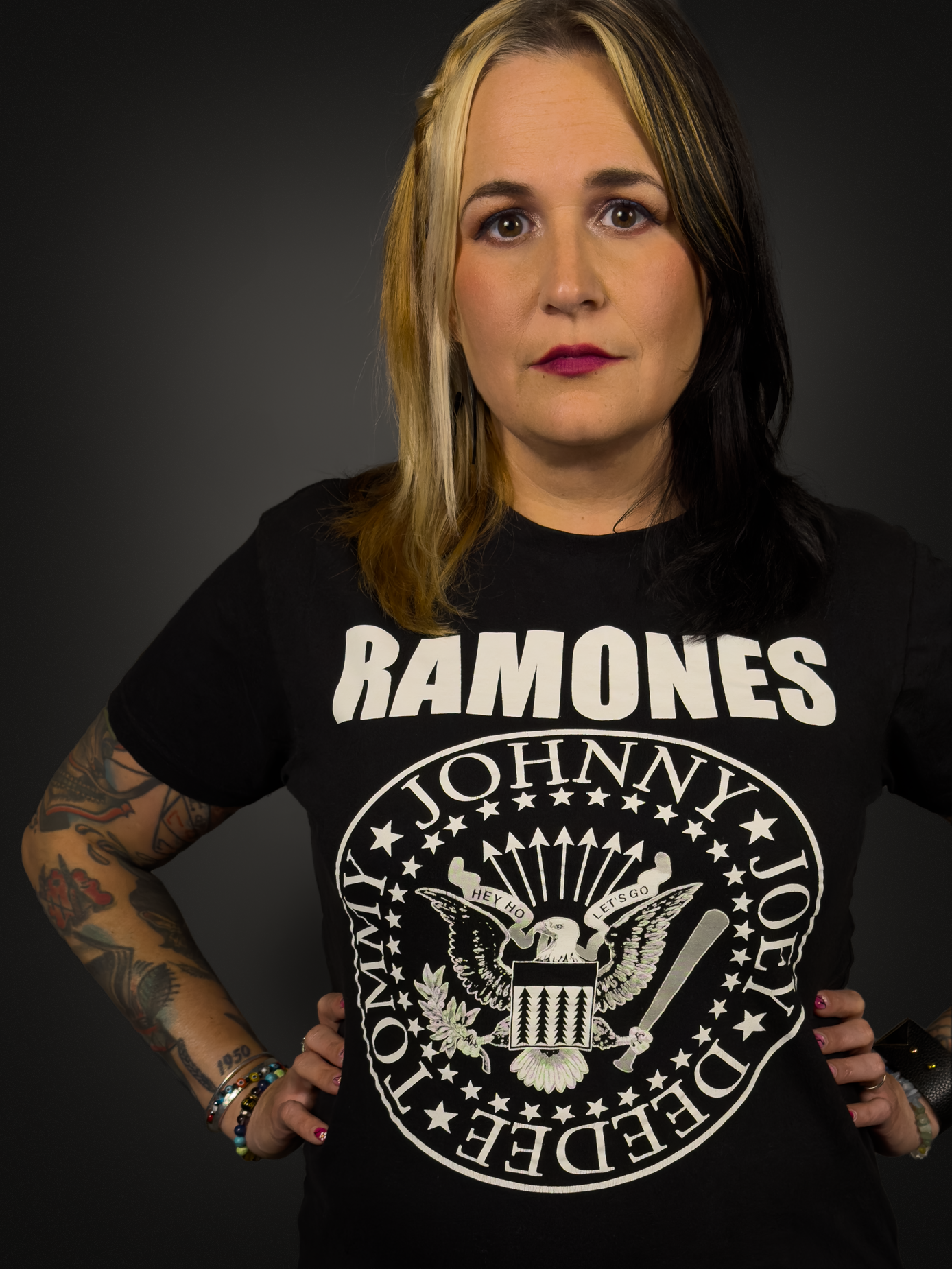 T-shirt ramones feminina deals