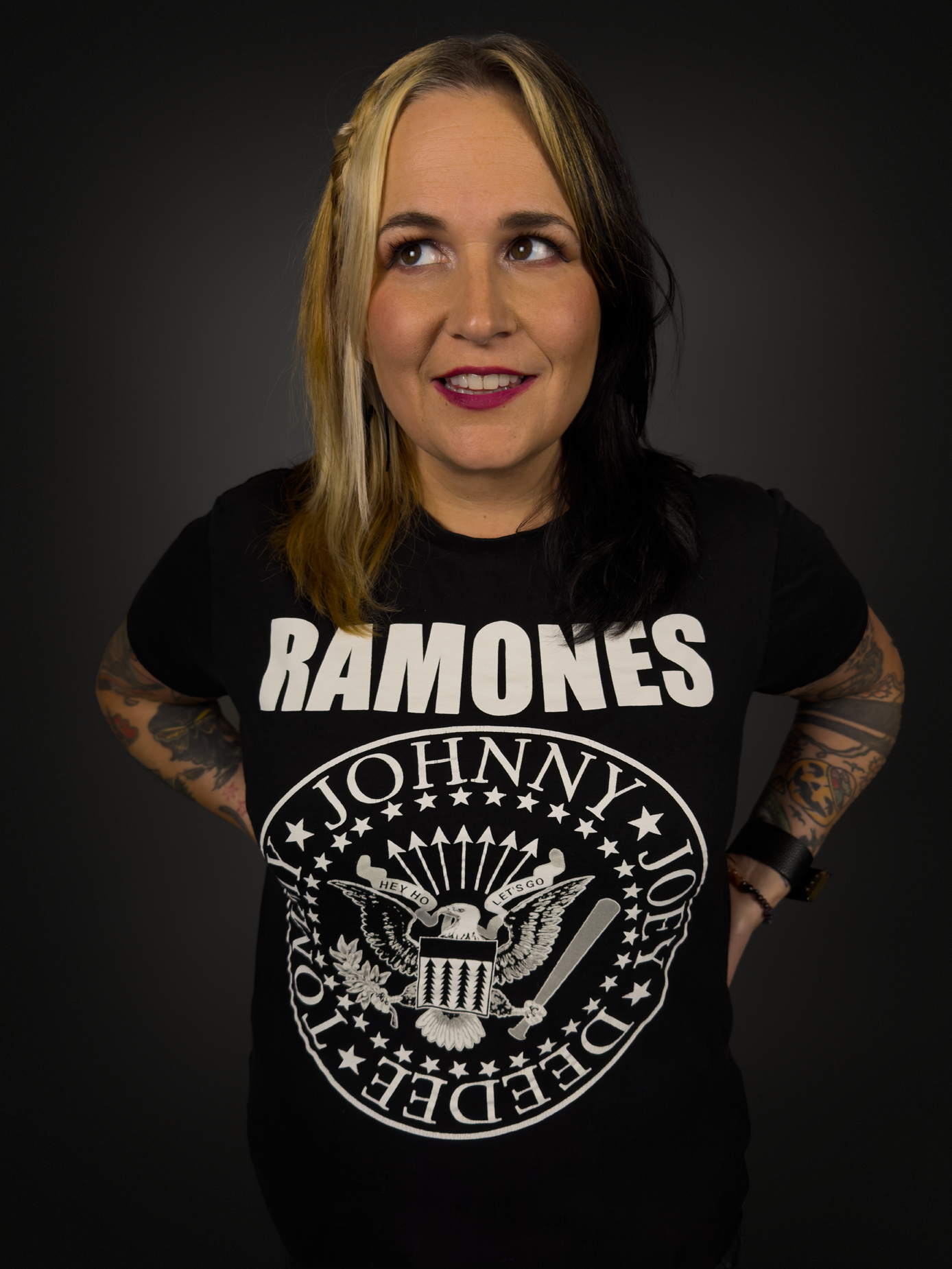 Ramones "Seal Logo" OFFICIAL Licensed T-Shirt