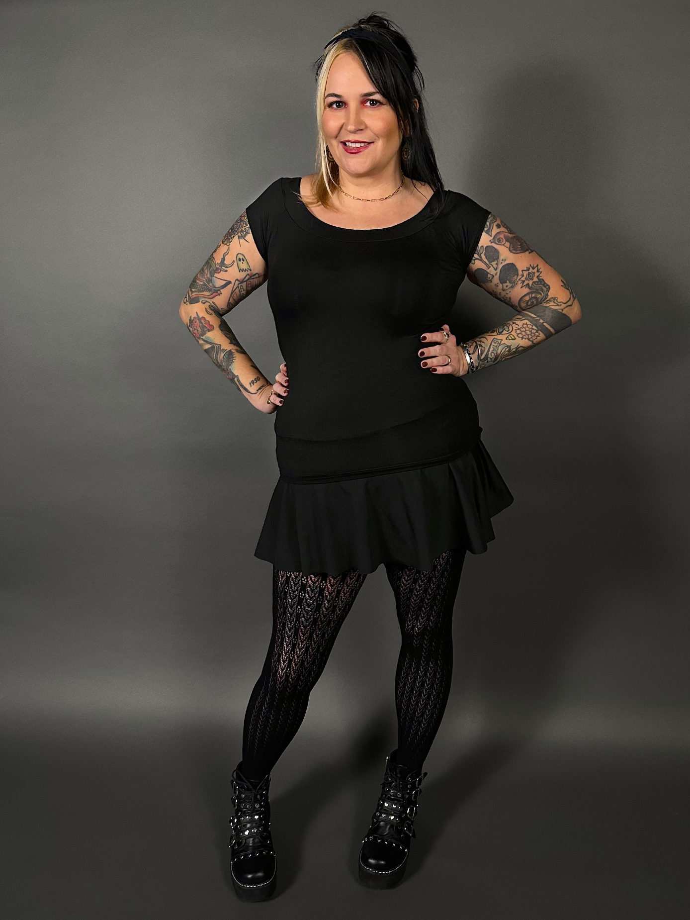 Retro Black Boat Neck Stretch Top by Retrolicious