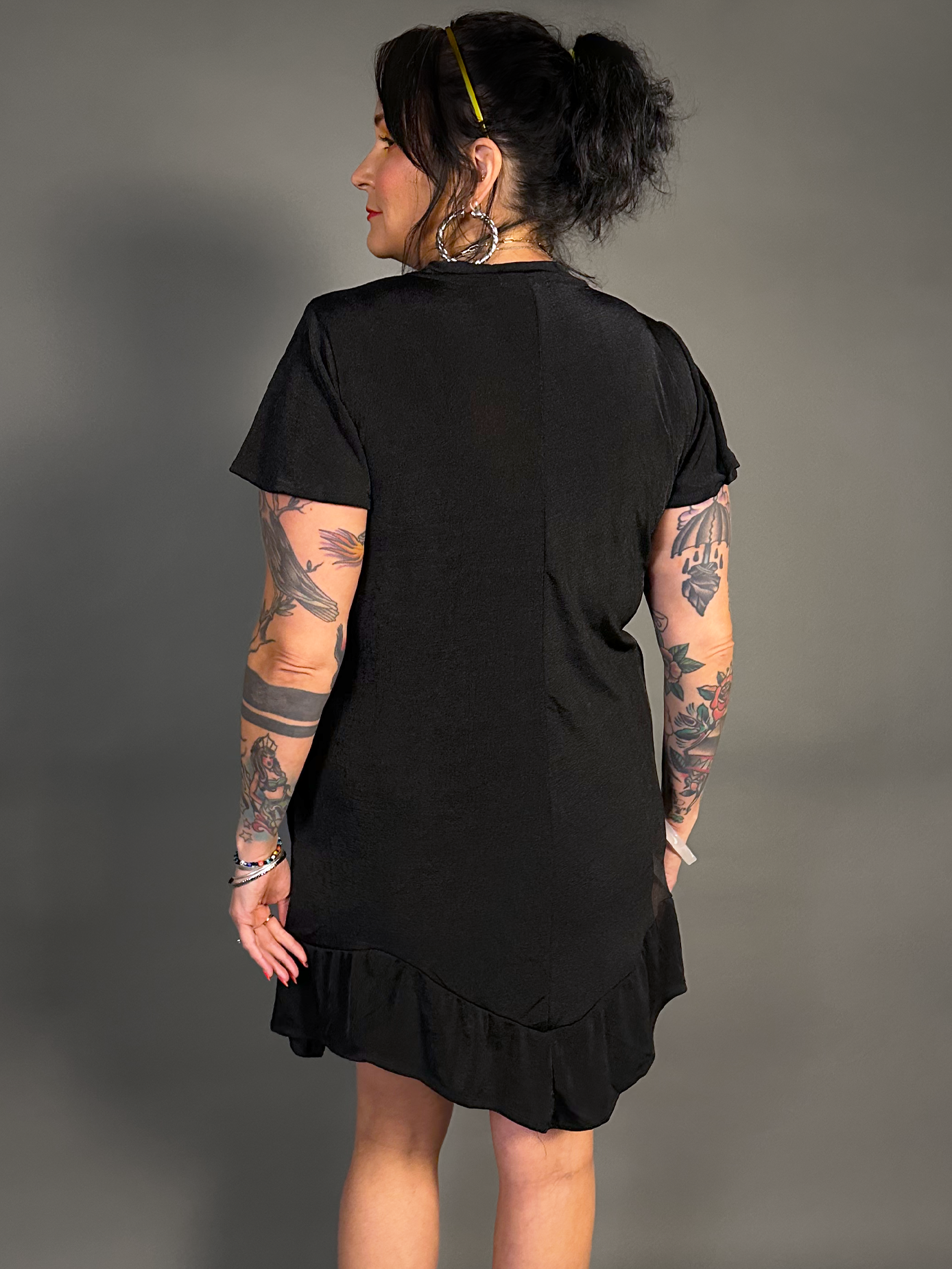 Ruffled Flare Hem Button Collar Babydoll Dress with Pockets in Black