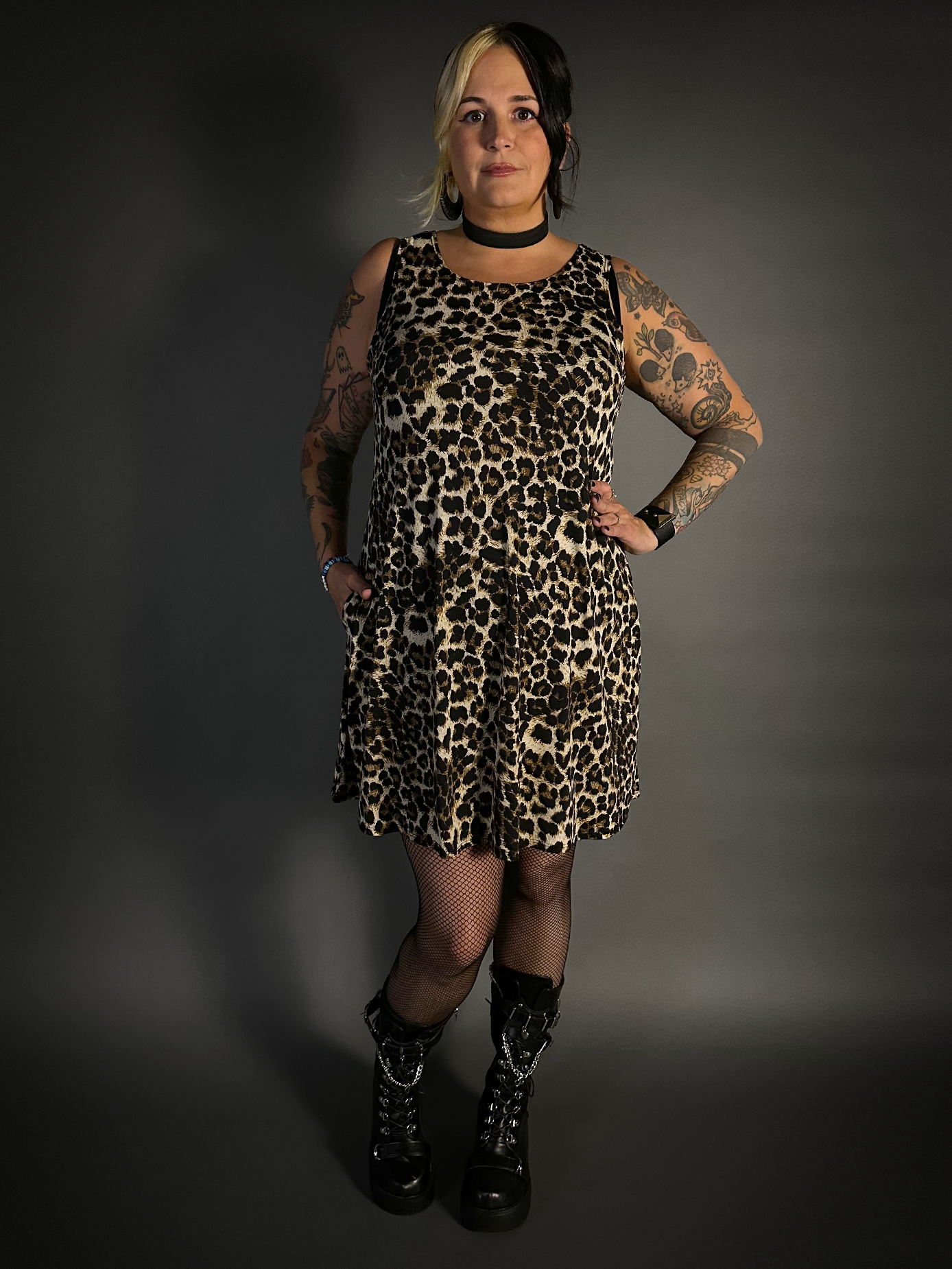 Sleeveless Leopard Print Lightweight Stretch Dress with Pockets