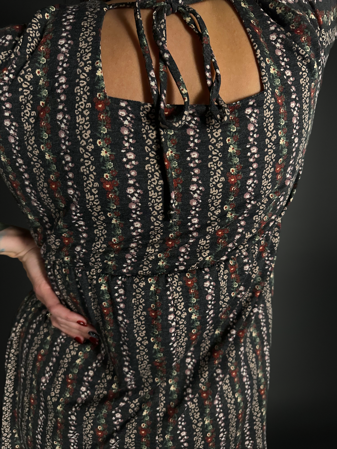 Square Neck Long Sleeve Babydoll Dress with Pockets Floral Print on Charcoal