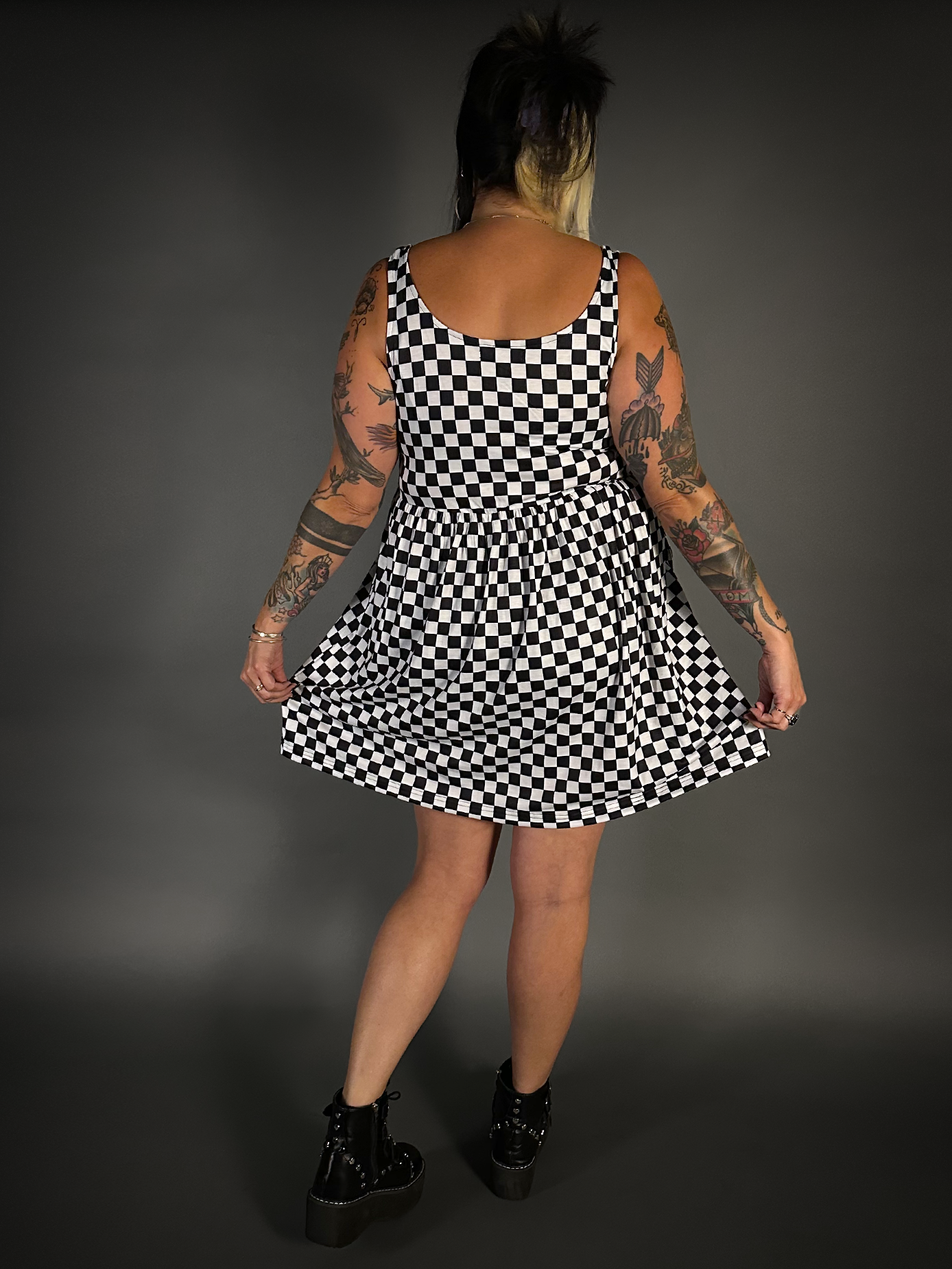 Tommyrot-Checkered-Sleeveless-Stretch-Skater-Dress-with-Pockets-1