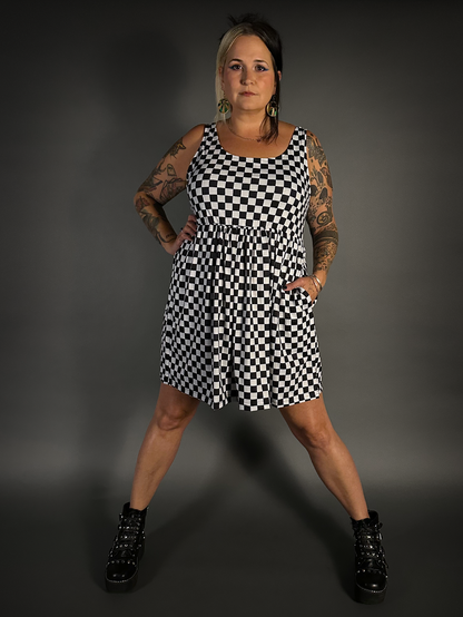 Tommyrot-Checkered-Sleeveless-Stretch-Skater-Dress-with-Pockets-1