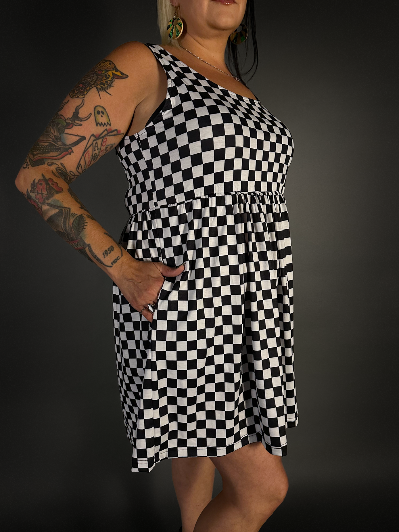 Tommyrot-Checkered-Sleeveless-Stretch-Skater-Dress-with-Pockets-1